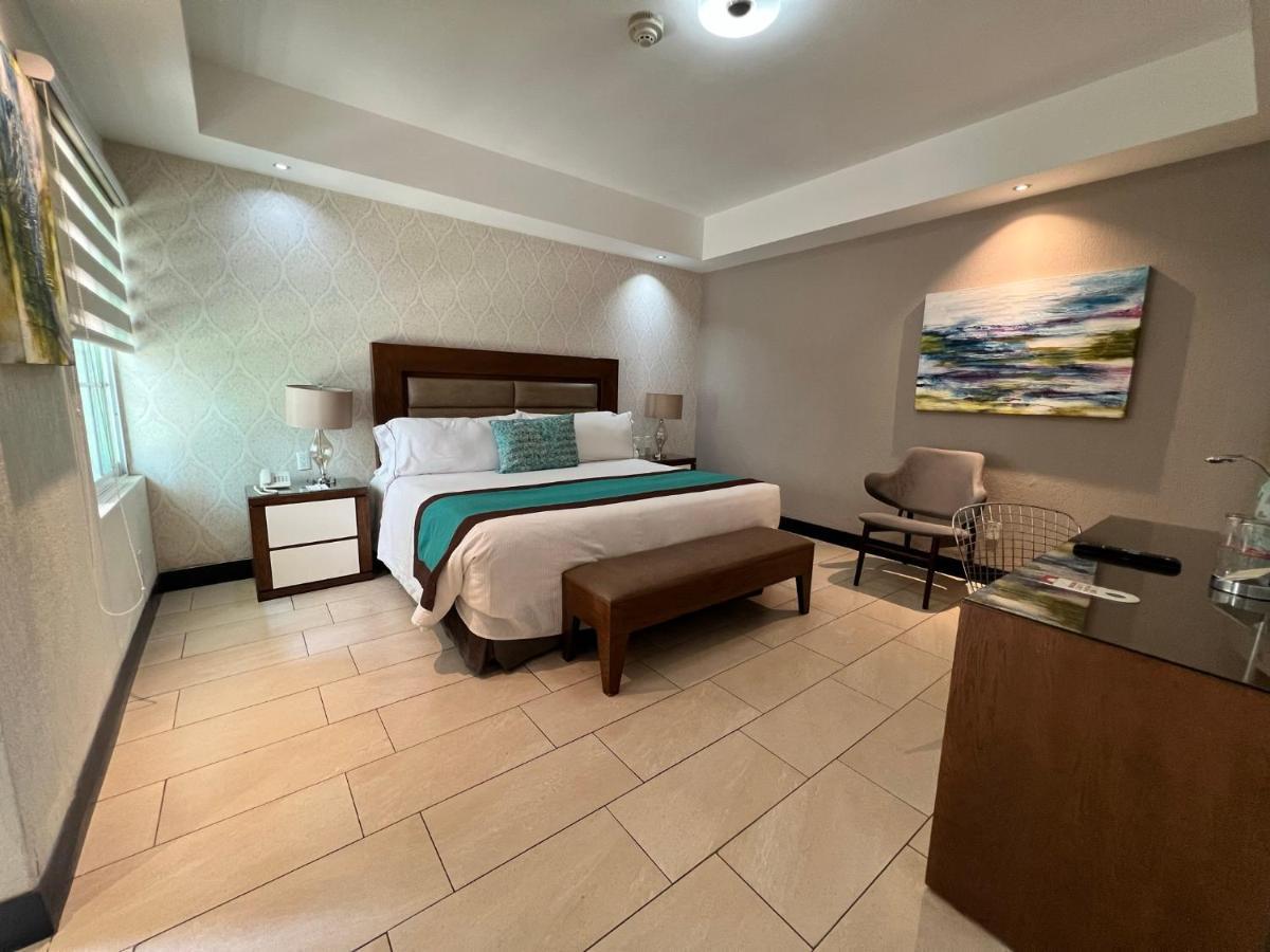 Aurea Hotel And Suites Zapopan Buitenkant foto