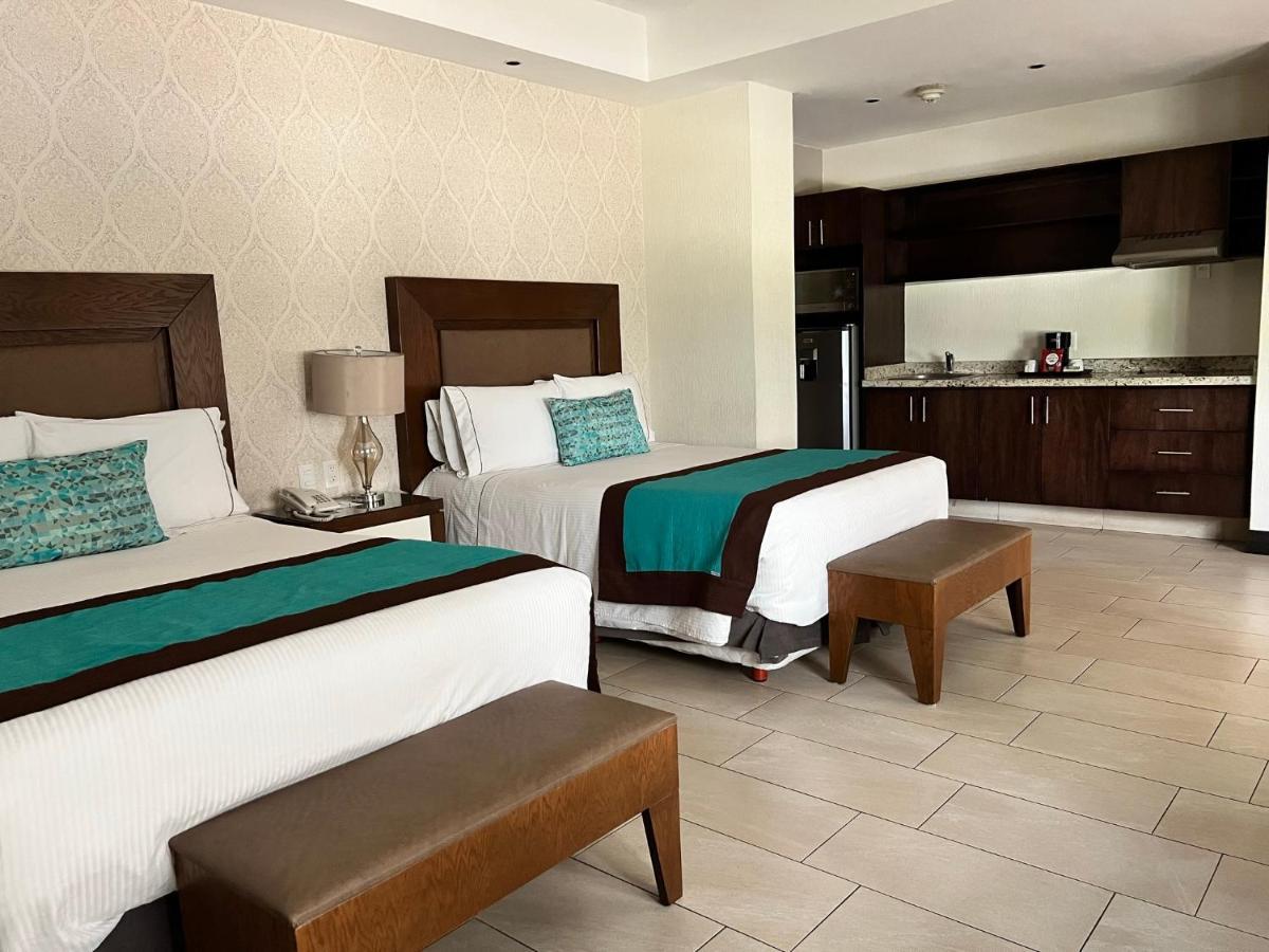 Aurea Hotel And Suites Zapopan Buitenkant foto
