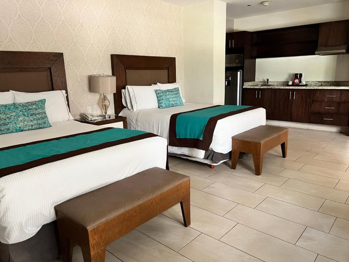 Aurea Hotel And Suites Zapopan Buitenkant foto