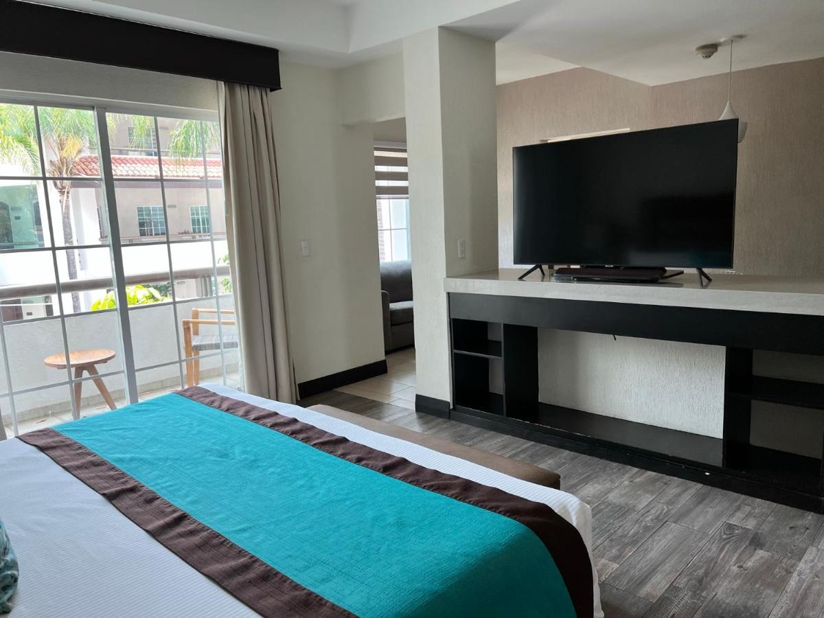 Aurea Hotel And Suites Zapopan Buitenkant foto